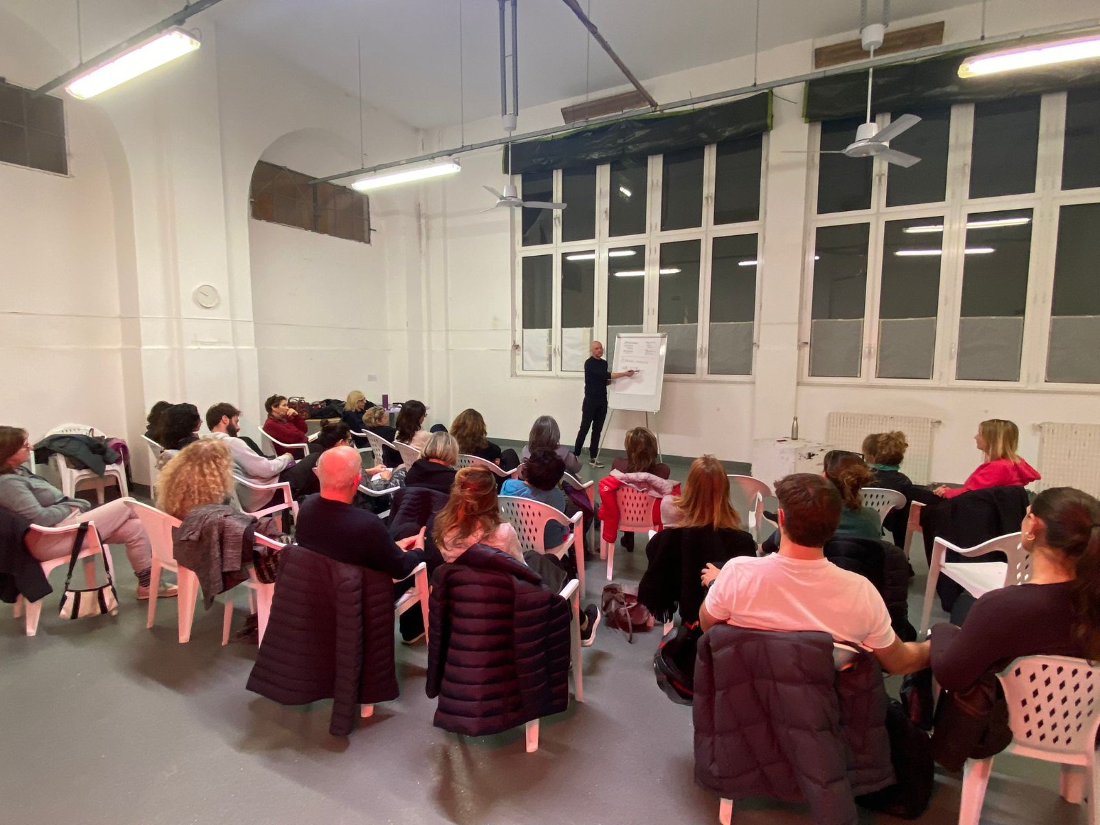 Serata Esperienziale Genova — Aprile 2026